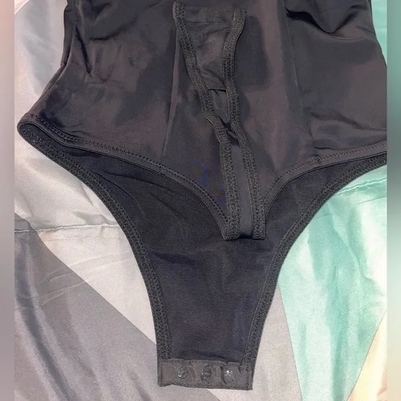 MAKE AN OFFER!! SHEIN Cut Out Underwire Shapewear Bodysuit - Picture 5 of 7